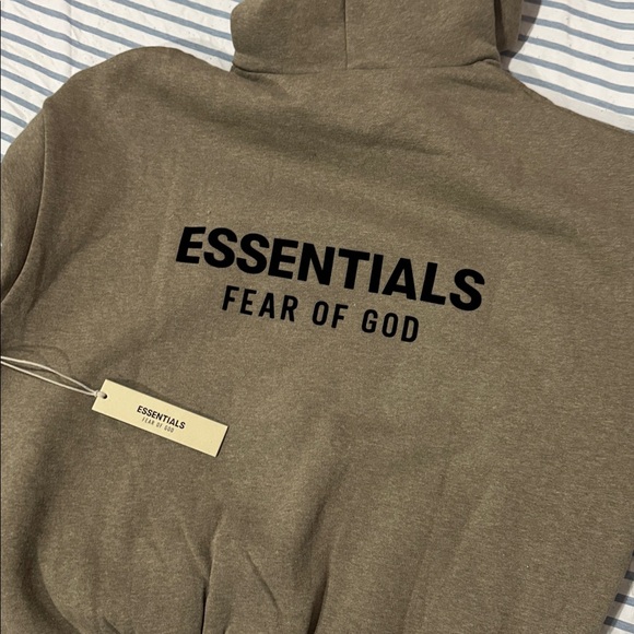 Heather Gray Essential - Picture 2 of 4